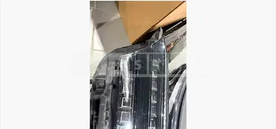 Photo 1 of 2: 2022 Genesis (parts) G90 3.5T Headlamp — Korean insurance auction