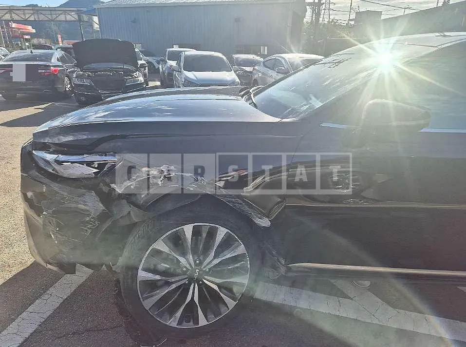 Photo 2 of 9: 2023 Kia Mr — Korean insurance auction