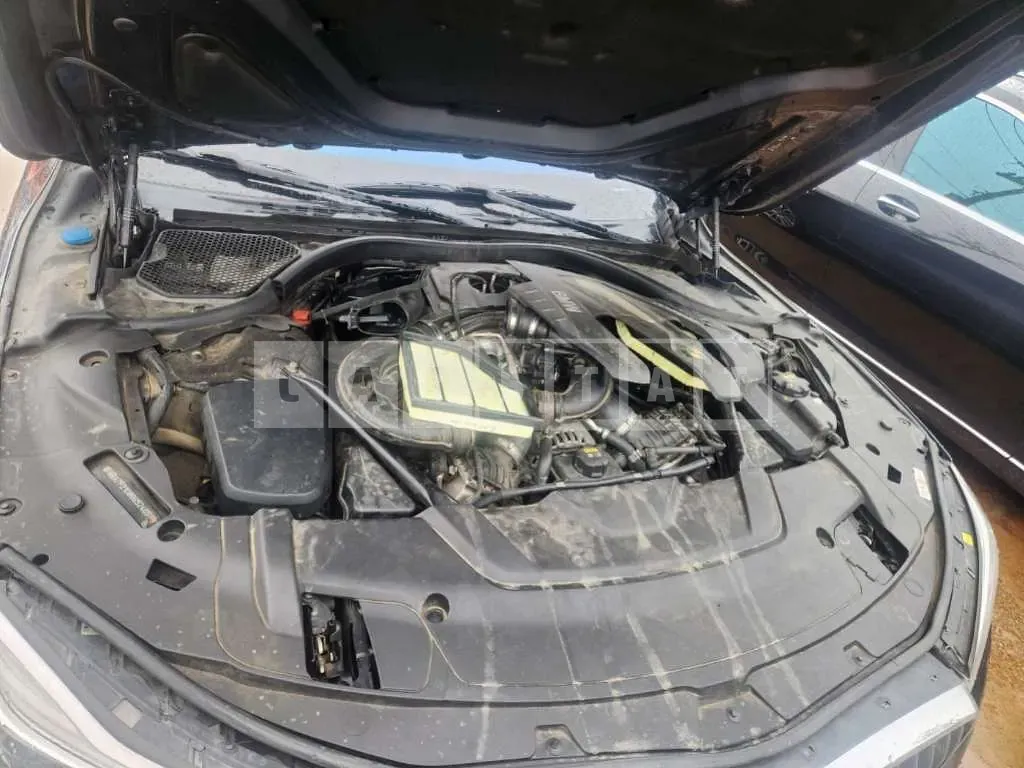 Photo 2 of 7: 2016 BMW 750Li xDrive — Korean insurance auction