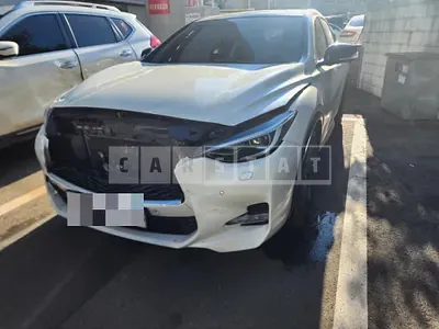 Photo 1 of 41: 2017 Infiniti Q30, VIN SJKCH53E1HA056915 — Korean insurance auction