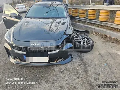 Photo 1 of 11: 2023 Kia Stinger 2.5 — Korean insurance auction