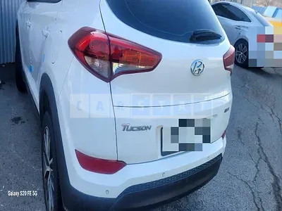 Photo 1 of 39: 2015 Hyundai Tucson — Korean insurance auction