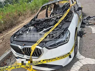 Photo 1 of 16: 2024 BMW 520i — Korean insurance auction