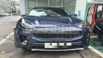 Photo 1 of 18: 2016 Kia Sportage — Korean insurance auction