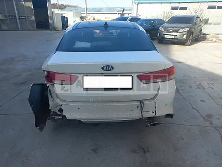 Photo 2 of 32: 2016 Kia K5, VIN KNAGW411BGA059477 — Korean insurance auction