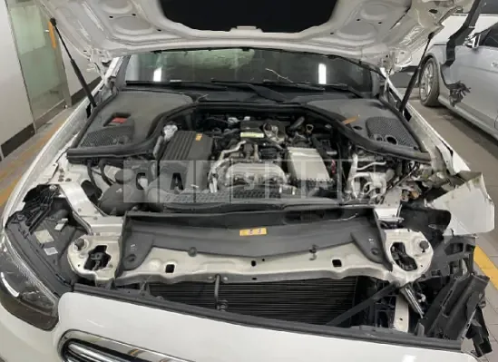 Photo 2 of 21: 2021 Mercedes-Benz E250 — Korean insurance auction