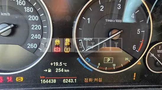 Photo 2 of 15: 2016 BMW 320d — Korean insurance auction