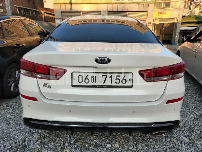 Photo 2 of 13: 2020 Kia K5, VIN KNAGS416BLA351034 — Korean insurance auction