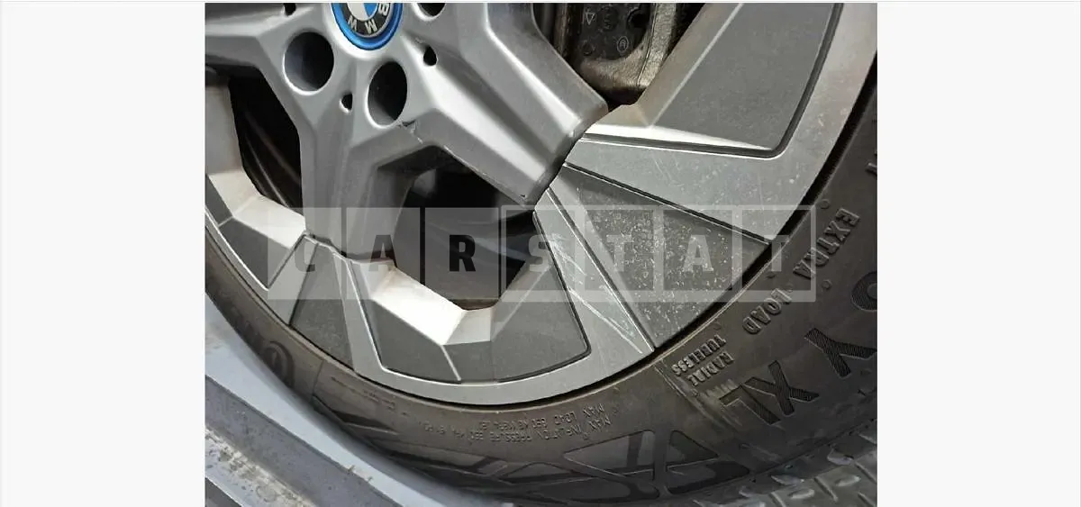 Photo 2 of 3: 2024 BMW (parts) iX1 xDrive30 Wheels — Korean insurance auction