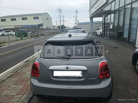 Photo 2 of 13: 2015 MINI Cooper — Korean insurance auction