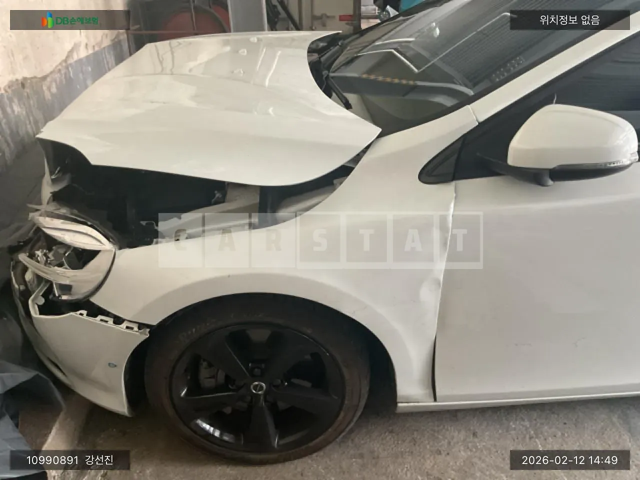 Photo 2 of 10: 2018 Volvo V40D3, VIN YV1MV79K0J2501573 — Korean insurance auction