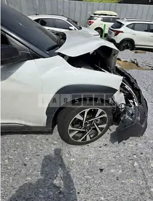Photo 2 of 11: 2021 Hyundai Kona — Korean insurance auction