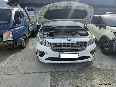 Photo 1 of 13: 2020 Kia Carnival — Korean insurance auction