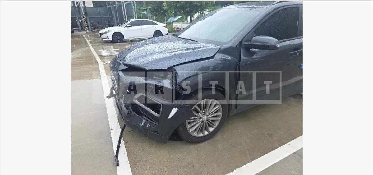 Photo 2 of 33: 2019 Hyundai Kona 1.6 — Korean insurance auction