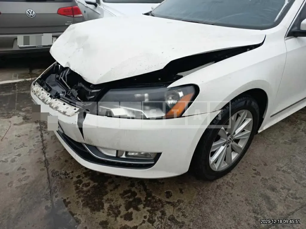 Photo 2 of 9: 2015 Volkswagen Passat 1.8 TSI — Korean insurance auction