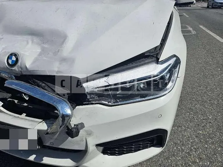 Photo 2 of 15: 2017 BMW 520d, VIN WBAJC3108HG991878 — Korean insurance auction