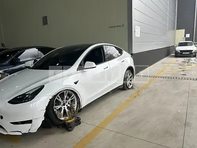 Photo 1 of 6: 2023 Tesla Model Y RWD, VIN LRWYGCFS5PC103641 — Korean insurance auction