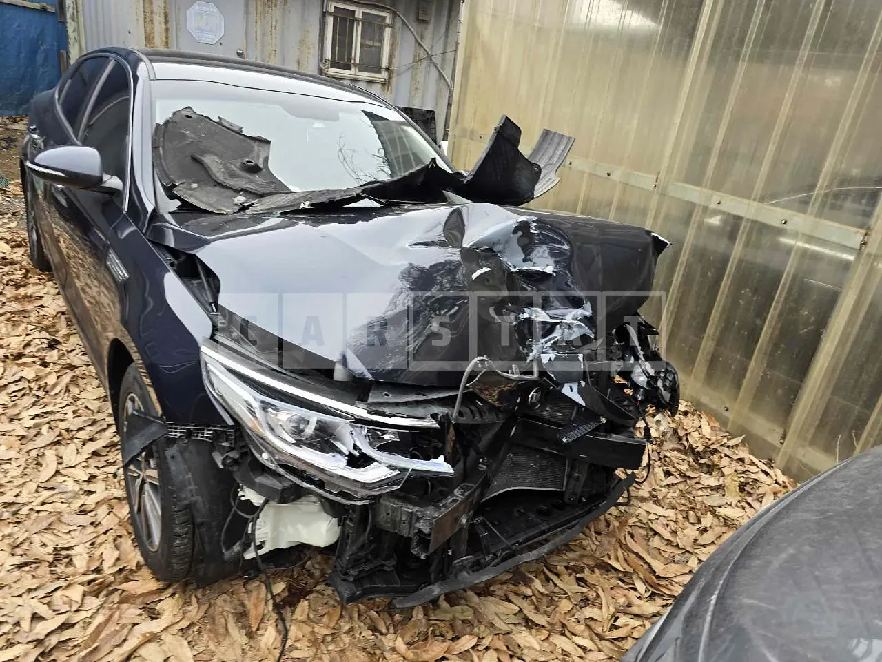Photo 2 of 9: 2018 Kia K5, VIN KNAGT416BKA261157 — Korean insurance auction