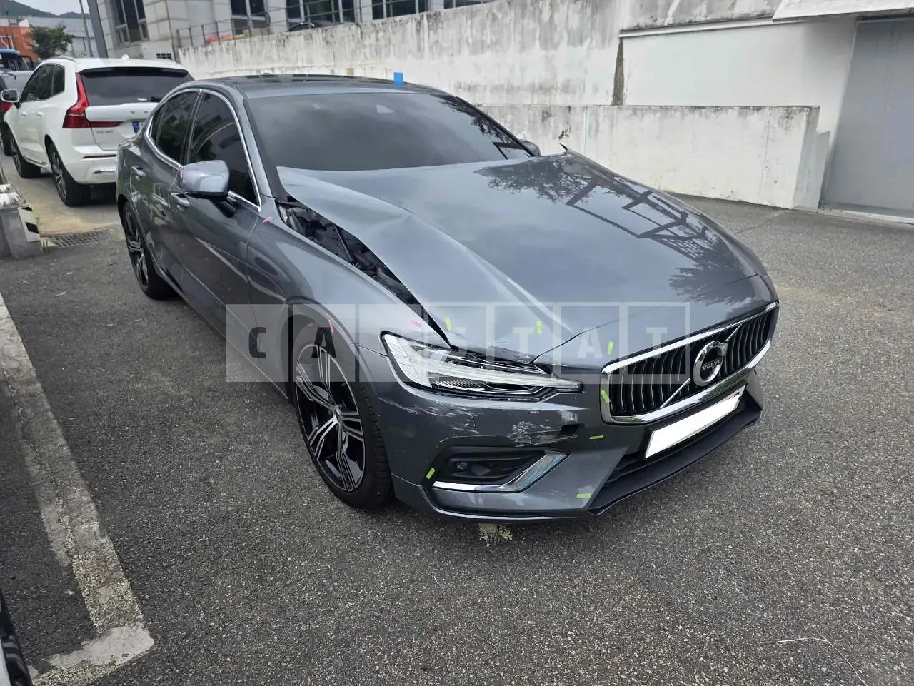 Photo 2 of 19: 2020 Volvo S60 T5, VIN 7JRZS102DLG051665 — Korean insurance auction