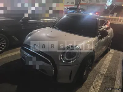 Photo 1 of 19: 2022 MINI Cooper, VIN WMW41DH00P2T39413 — Korean insurance auction