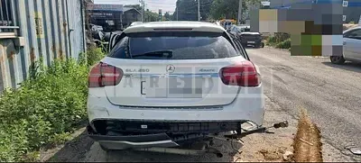 Photo 1 of 8: 2018 Mercedes-Benz GLA250 4Matic — Korean insurance auction