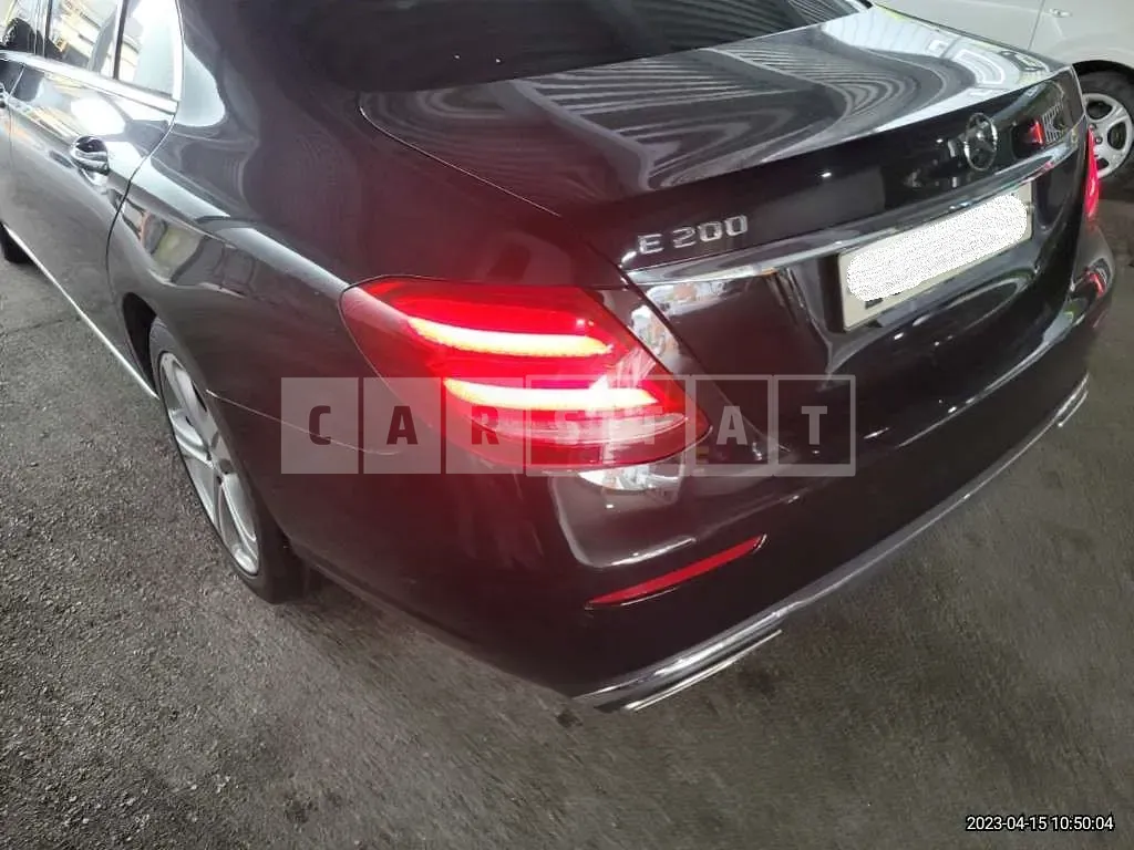 Photo 2 of 29: 2017 Mercedes-Benz E 200, VIN WDDZF4CB5HA120558 — Korean insurance auction