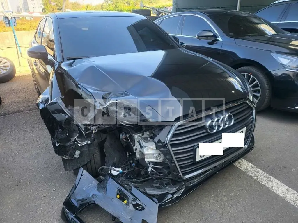 Photo 2 of 12: 2020 Audi A3 40TFSI, VIN WAUZZZ8V1LA071060 — Korean insurance auction