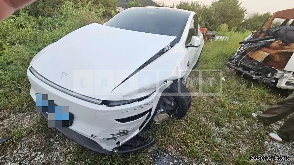 Photo 2 of 15: 2025 Tesla Model Y RWD — Korean insurance auction