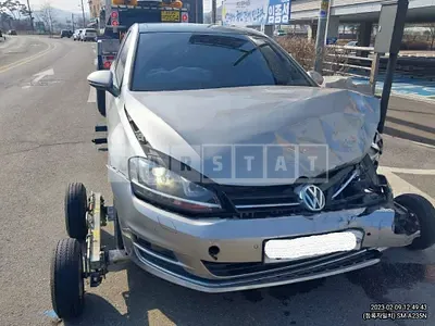 Photo 1 of 13: 2016 Volkswagen Golf 2.0 TDI BMT, VIN WVWZZZAUZGW031837 — Korean insurance auction