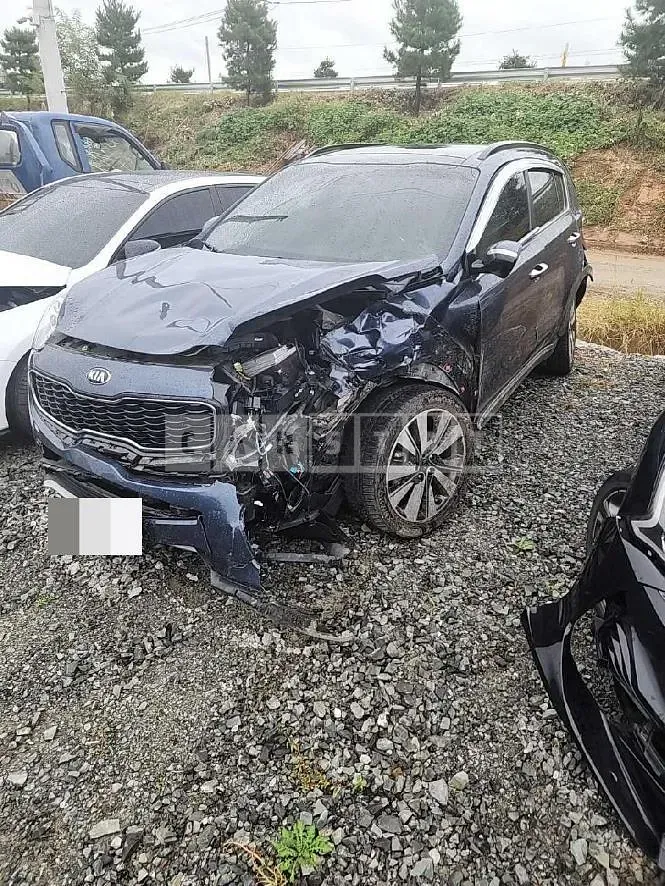 Photo 2 of 11: 2017 Kia Sportage, VIN KNAPM813BJK314141 — Korean insurance auction