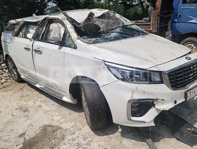 Photo 1 of 6: 2019 Kia Carnival Limousine, VIN KNAME81ABKS494409 — Korean insurance auction