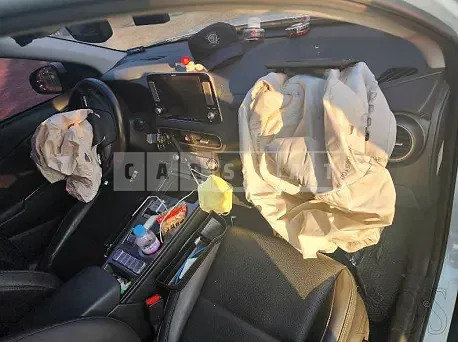 Photo 2 of 13: 2019 Hyundai Kona Electric, VIN KMHK381GFKU039767 — Korean insurance auction