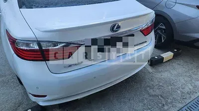 Photo 1 of 11: 2015 Lexus ES300h, VIN JTHBW1GG0F2098118 — Korean insurance auction