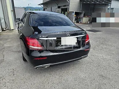 Photo 1 of 68: 2019 Mercedes-Benz E300 — Korean insurance auction