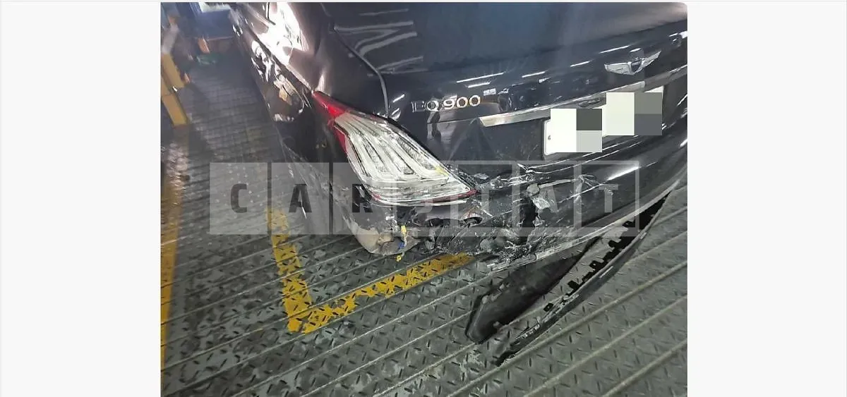 Photo 2 of 9: 2018 Genesis EQ900 3.8 — Korean insurance auction