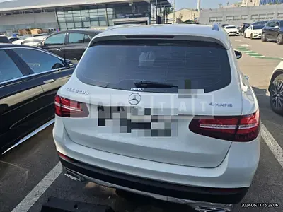 Photo 1 of 10: 2018 Mercedes-Benz GLC220 d 4Matic — Korean insurance auction