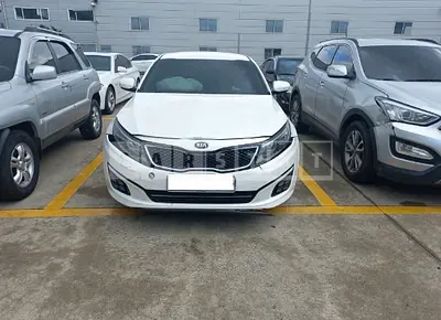 Photo 1 of 44: 2015 Kia K5, VIN KNAGM419BFA631321 — Korean insurance auction