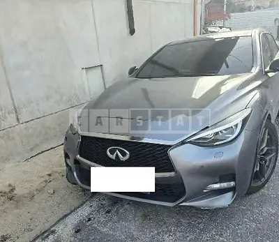 Photo 1 of 18: 2017 Infiniti Q30 — Korean insurance auction