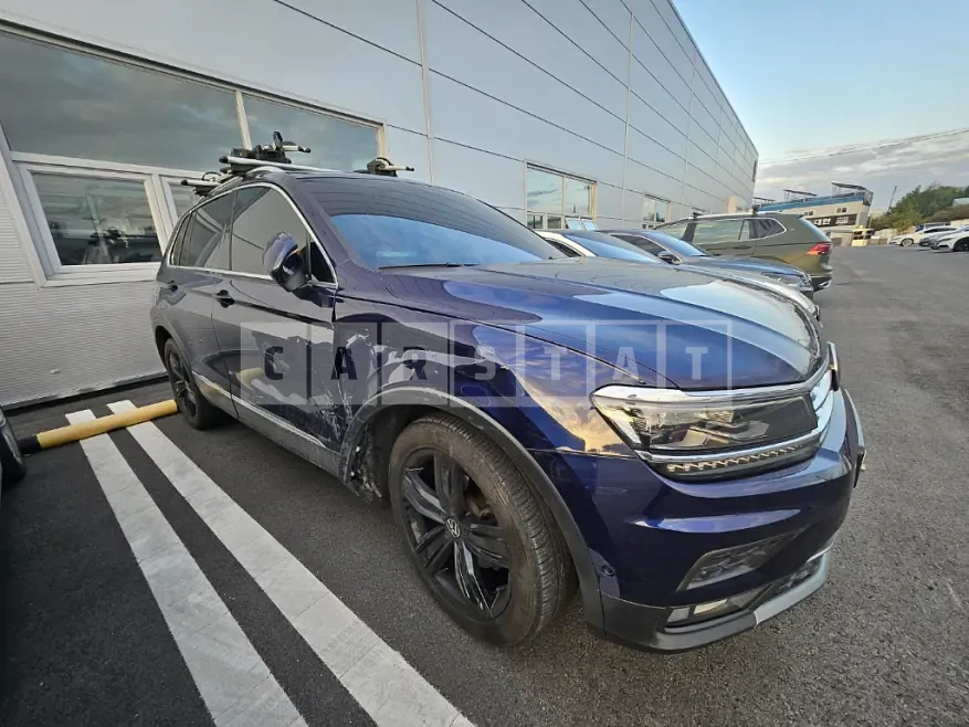Photo 2 of 8: 2018 Volkswagen Tiguan 2.0 TDI 4MOTION — Korean insurance auction