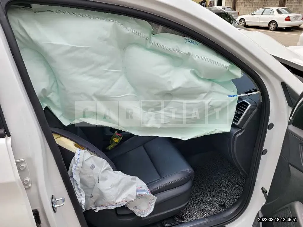 Photo 2 of 10: 2019 Hyundai Tucson, VIN KMHJ381ABKU091545 — Korean insurance auction
