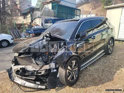 Photo 1 of 40: 2022 Kia Sorento, VIN KNARF81GBNA075158 — Korean insurance auction