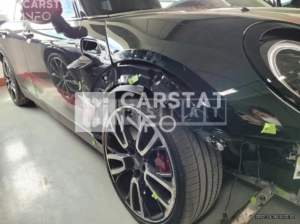 Photo 2 of 18: 2022 MINI John Cooper Works Clubman ALL4, VIN WMWJZ9105N2R50005 — Korean insurance auction