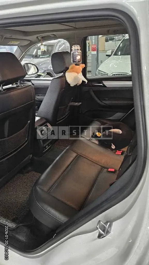 Photo 2 of 21: 2017 BMW X3 xDrive20d — Korean insurance auction