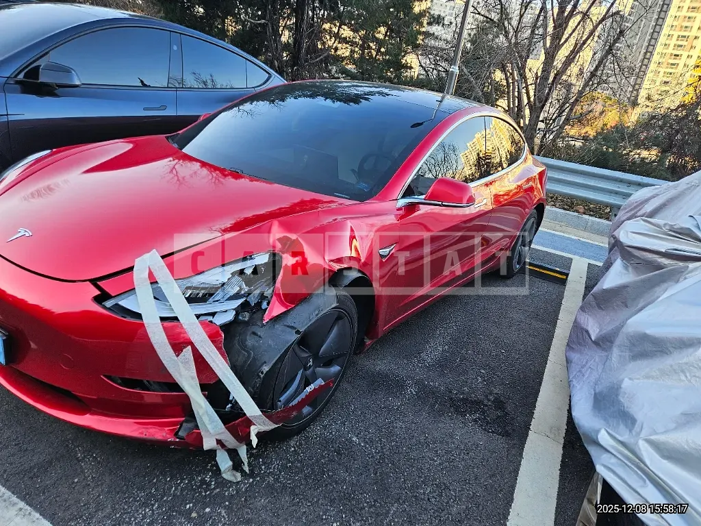 Photo 2 of 10: 2020 Tesla Model 3 Long Range — Korean insurance auction
