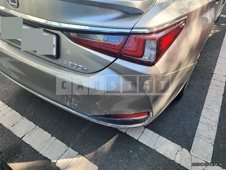Photo 2 of 12: 2020 Lexus ES300h, VIN JTHB21B10L2111105 — Korean insurance auction