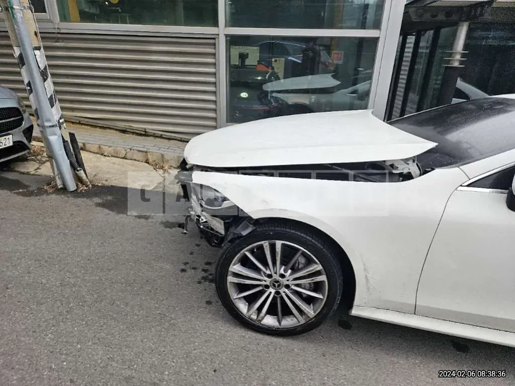 Photo 2 of 50: 2019 Mercedes-Benz CLS400d 4Matic, VIN WDD2J2DB4KA046642 — Korean insurance auction