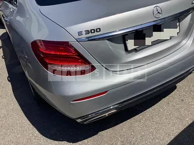 Photo 1 of 2: 2017 Mercedes-Benz Subsubbenz E300 4Matic — Korean insurance auction