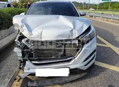 Photo 1 of 4: 2016 Hyundai Tucson — Korean insurance auction
