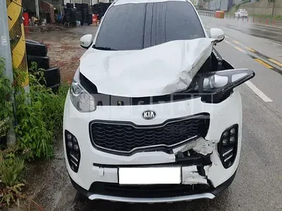Photo 1 of 23: 2016 Kia Sportage — Korean insurance auction