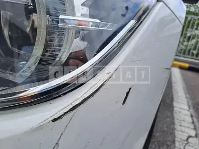 2015 (Parts) BMW 320i light